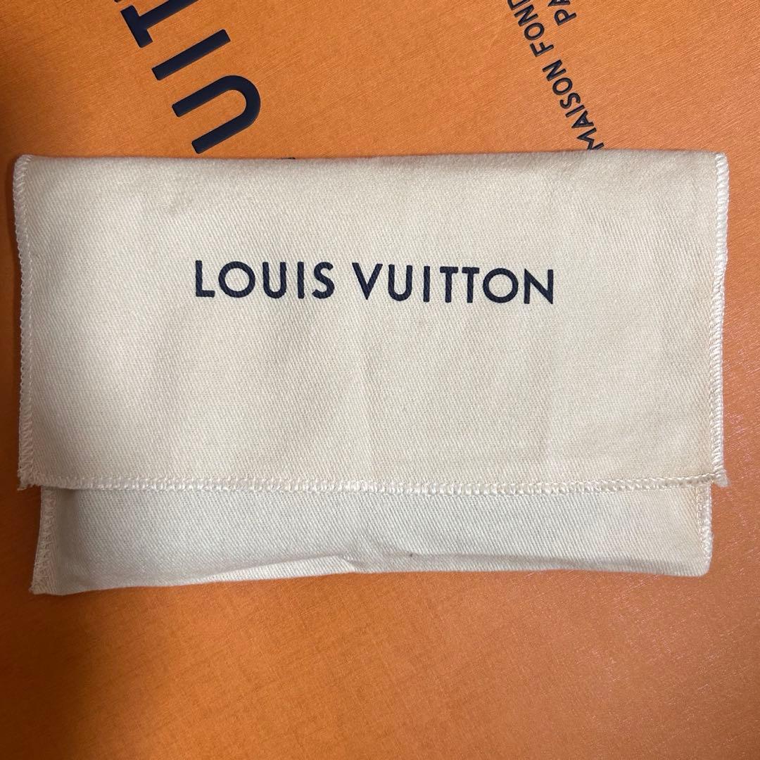 LOUIS VUITTON アジェンダ エピ黒　スケジュール帳カバー