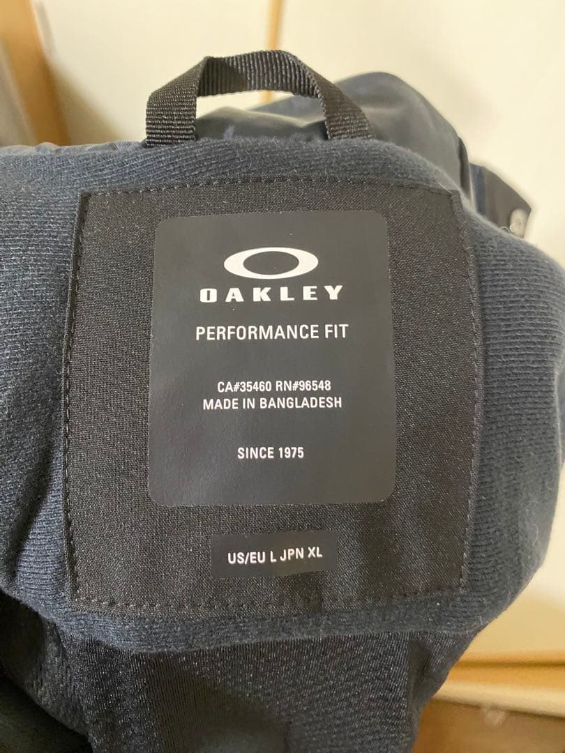 OAKLEY パフォーマンスフィットジャケット24-25