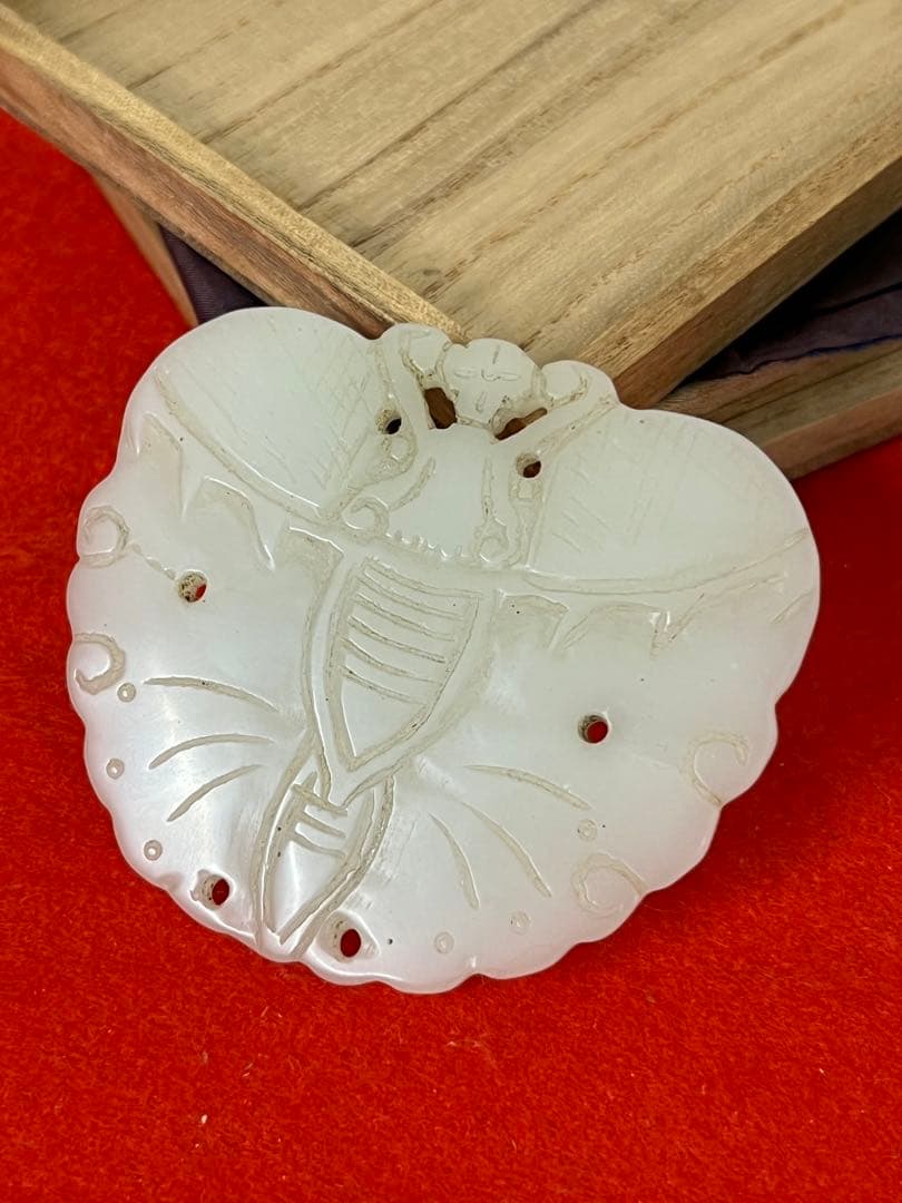 中国古美術 根付　天然白玉蝶形珮　本玉　　；H-6-0