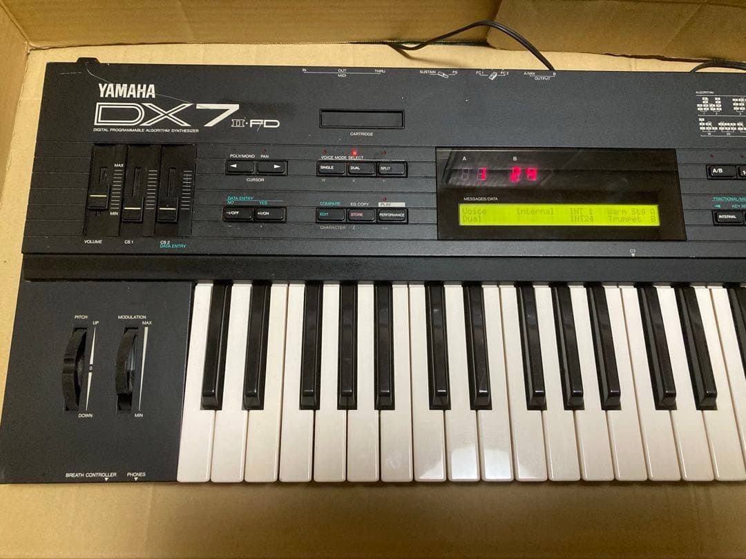 YAMAHA DX7Ⅱ-FD シンセサイザー キーボード ヤマハ 0711