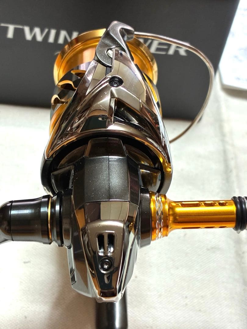 【機関良好】シマノ リール20ツインパワー2500S【カスタム品】