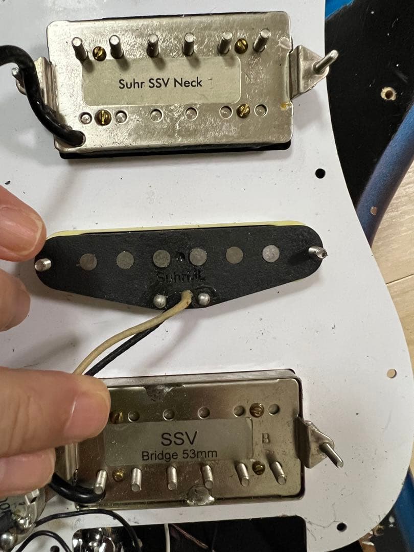 フジゲン　suhrピックアップ レリック加工、 エレキギター