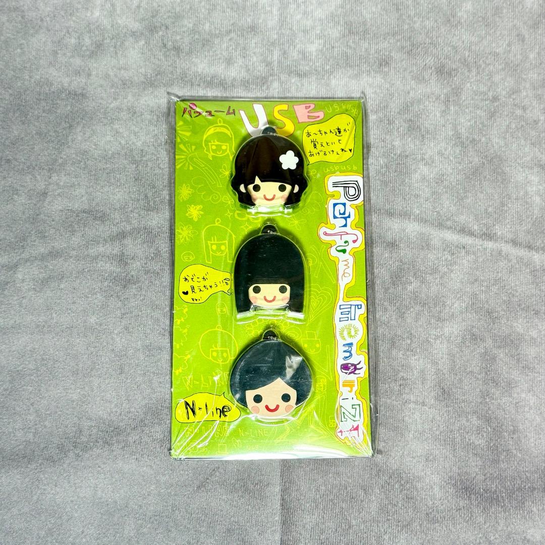 Perfume結成10周年!!!! ライブハウストゥワー グッズセット　　P05