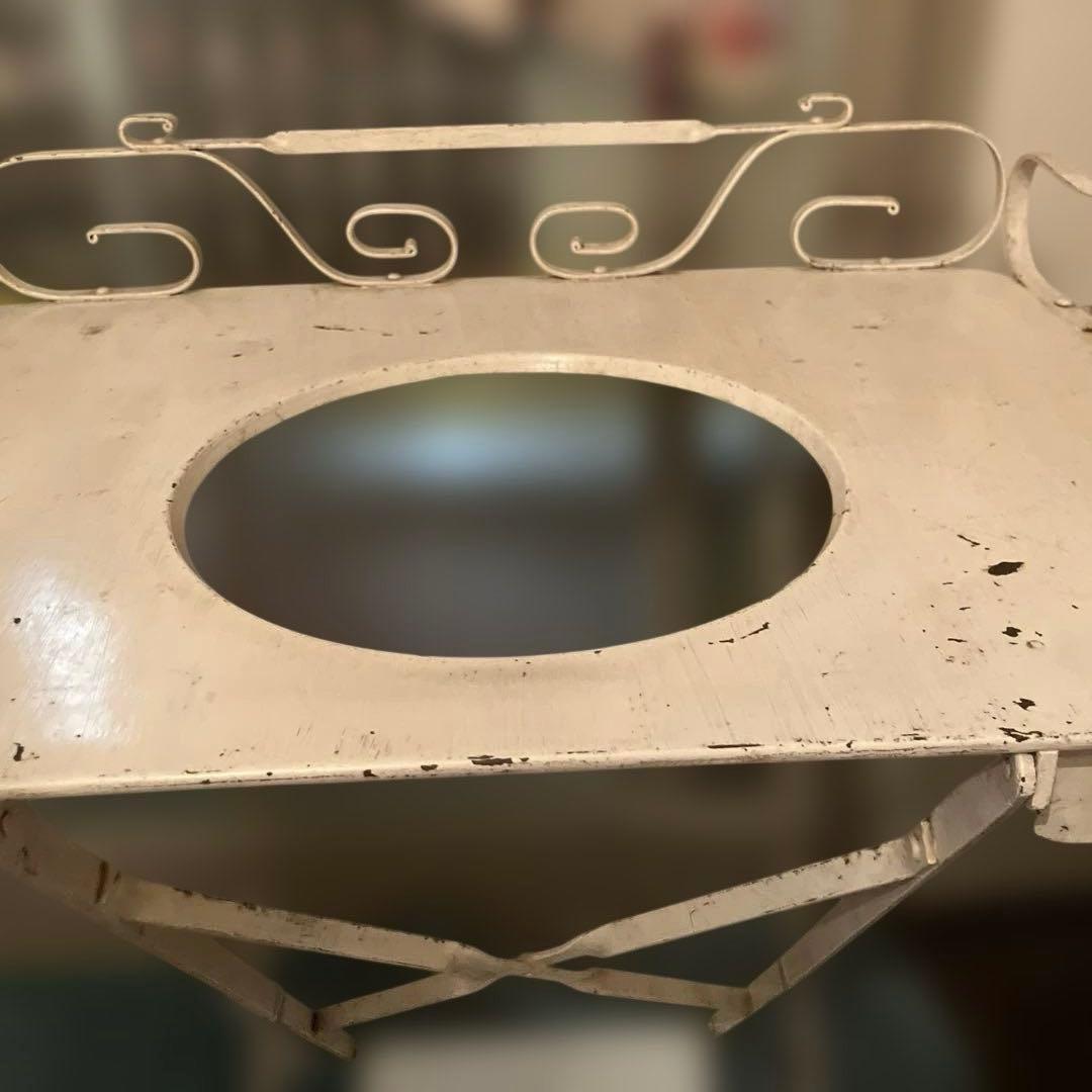 フランスアンティークの洗面台