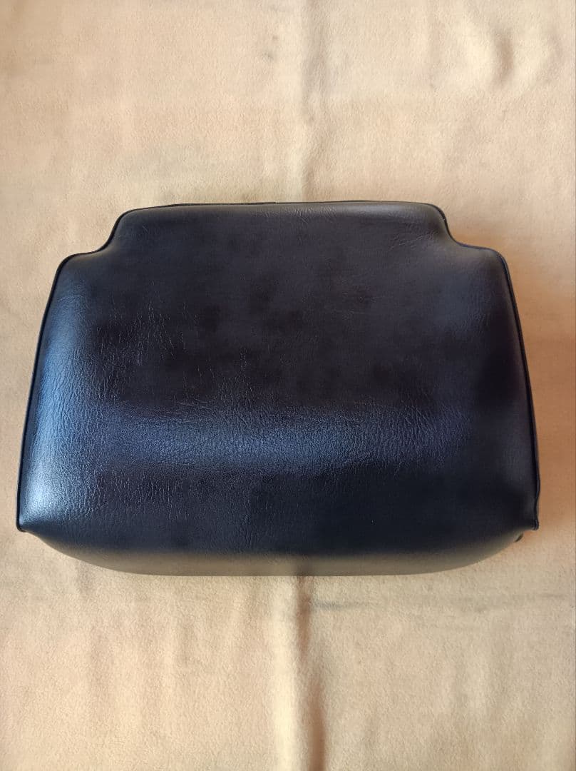 理容機器　新明和ウィズ椅子　レザー部分一式