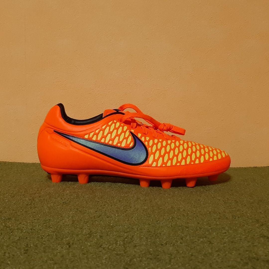 新品 未使用 サッカースパイク ナイキ マジスタ 廃盤 レア HG 26.5cm