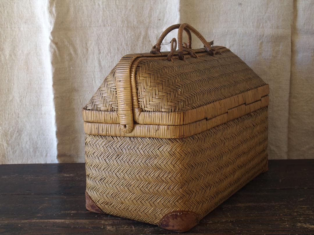 ふた付きバスケット パニエ かご細工 柳 籐 枝編み細工 ヨーロッパ /K404