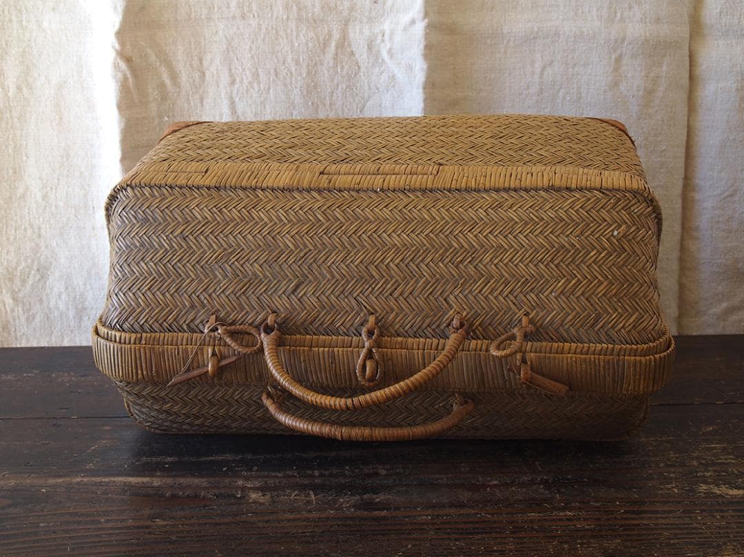 ふた付きバスケット パニエ かご細工 柳 籐 枝編み細工 ヨーロッパ /K404
