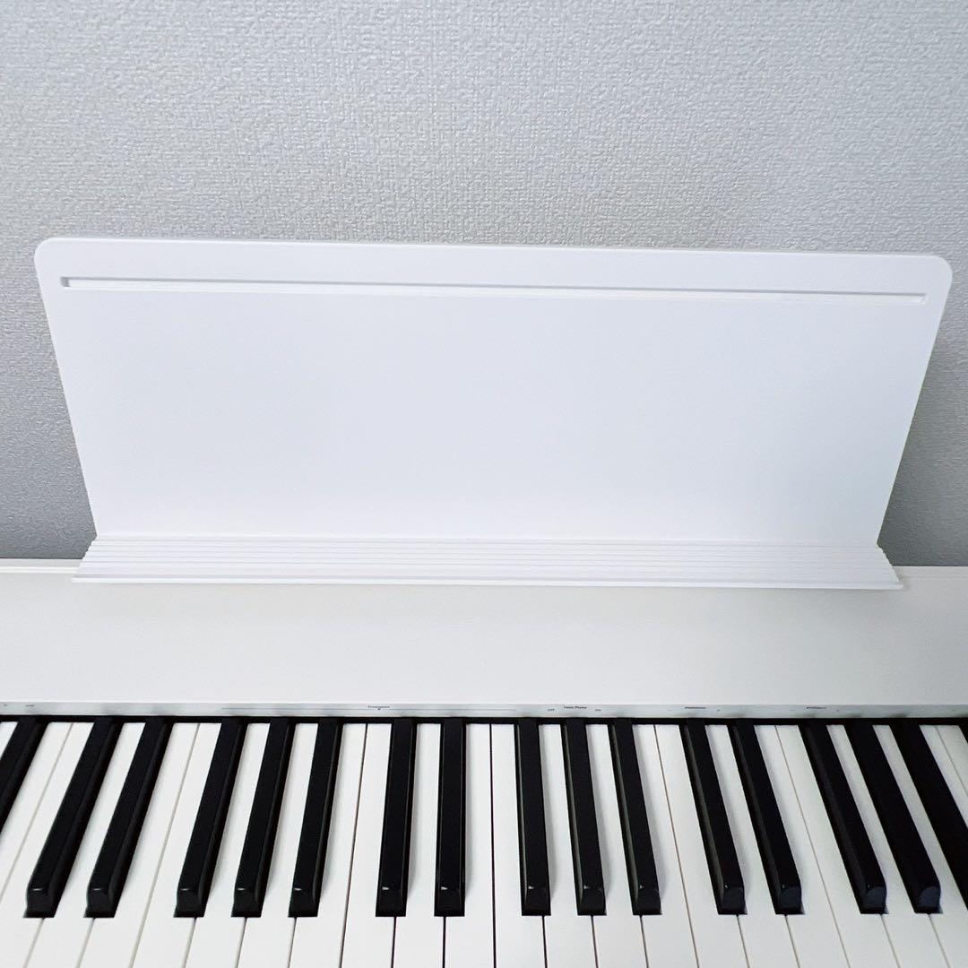 2023年製 Roland FP-30X 電子ピアノホワイトスタンドペダル 楽譜