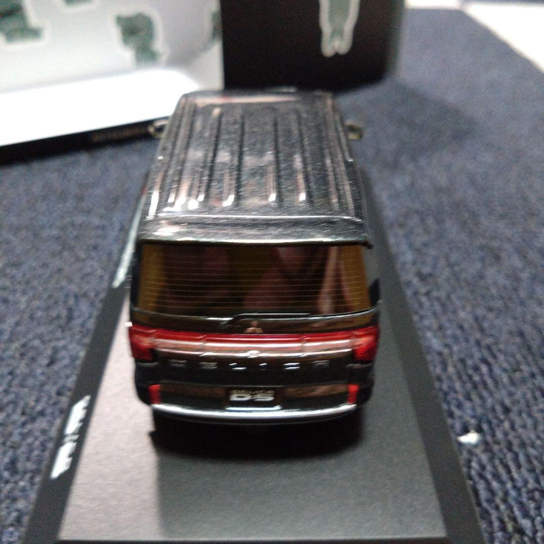 京商 1/43 三菱デリカ D:5 グレーメタリック