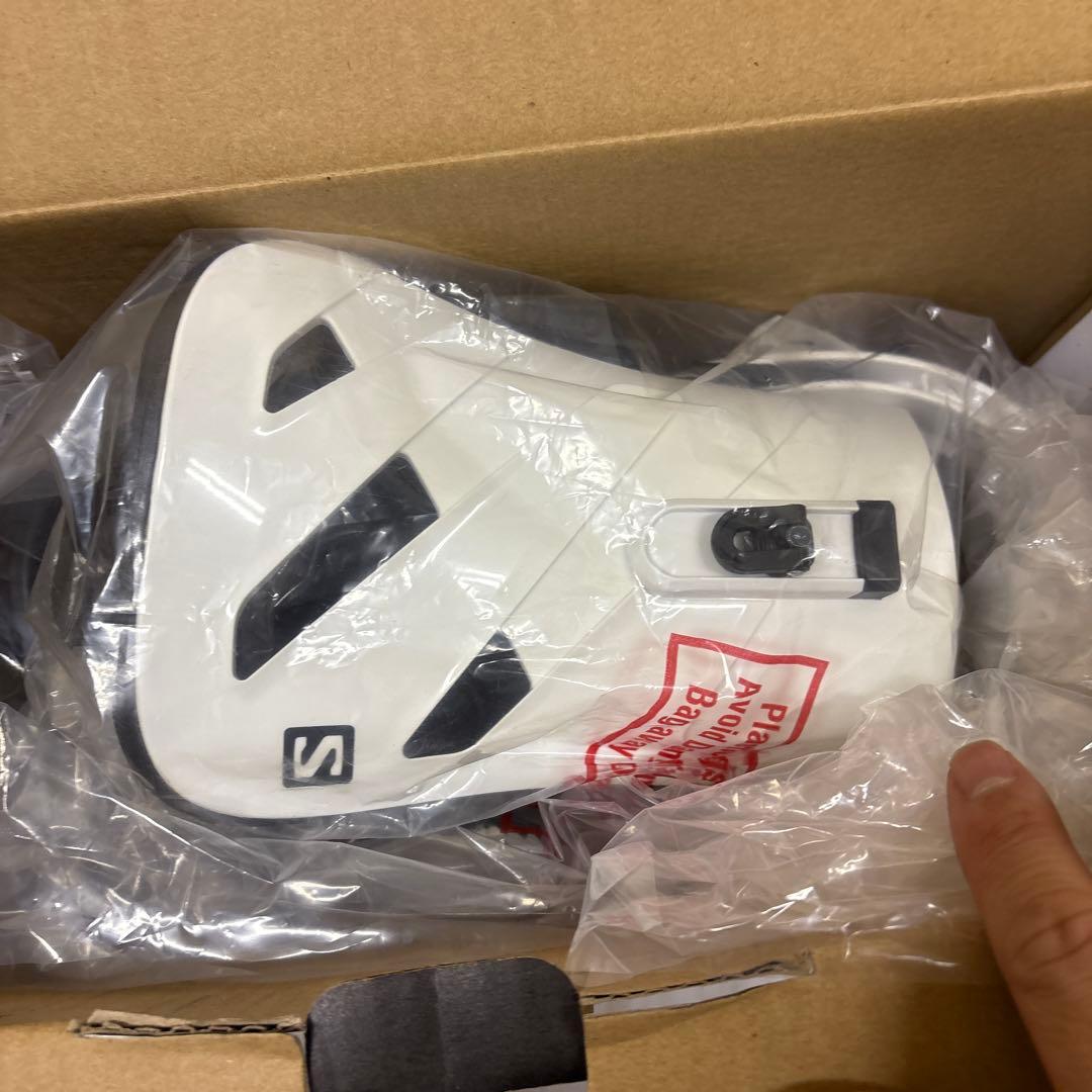 新品未使用　サロモン　RHYTHM 21-22年モデル　Lサイズ　リズム　白