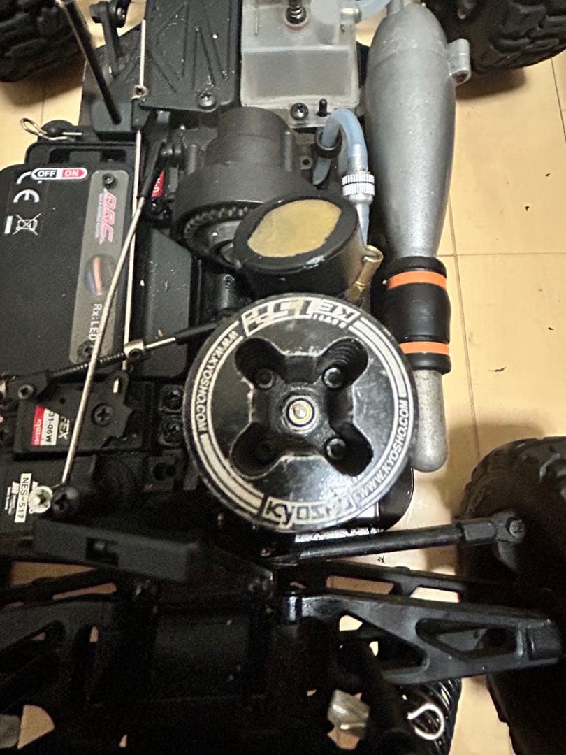 KYOSYO ニトロトラッカー　エンジンラジコンカー