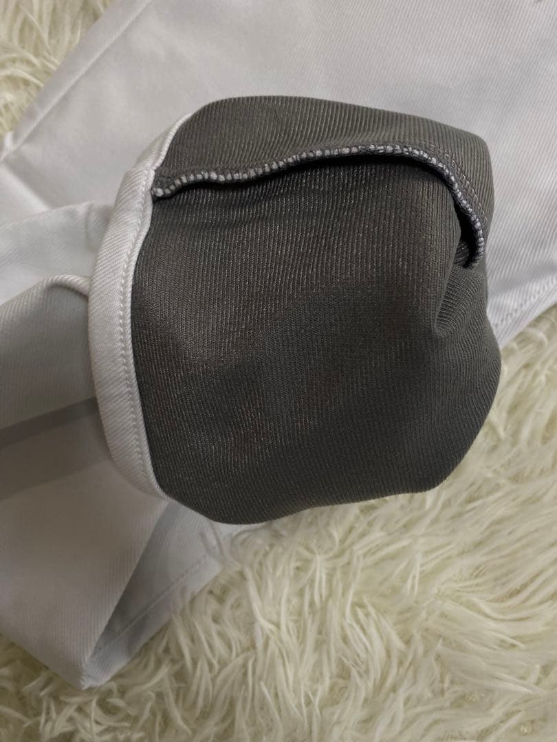 人気完売品パーリーゲイツ 冬用ストレッチカルゼ裏サーモパンツ レディスサイズ2