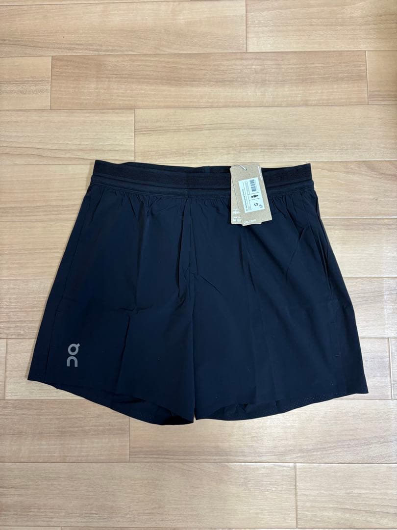 On パフォーマンスショーツ　Sサイズ