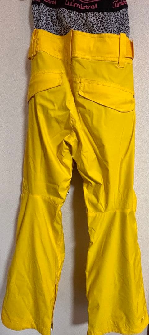 【M】レディース スノボウェア 上下セット＋グローブ付 ESTIVOすぐ滑れます