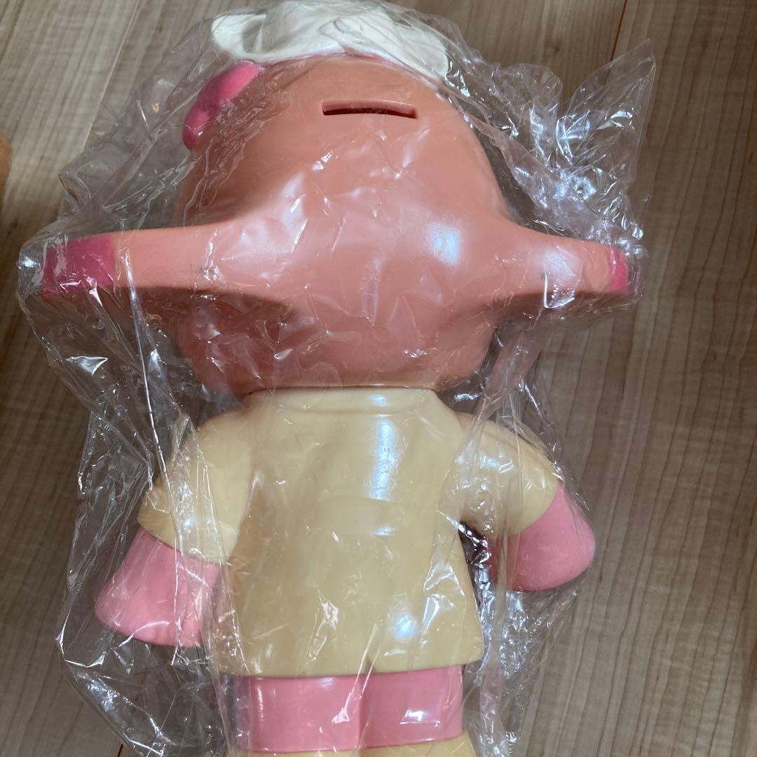 さとちゃんの貯金箱２体