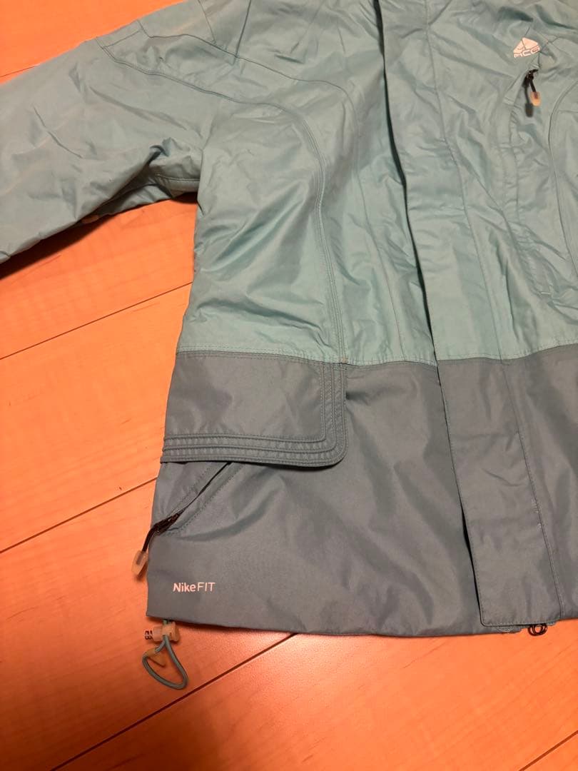 NIKE ACG スキーウェア　スノーボードウェア