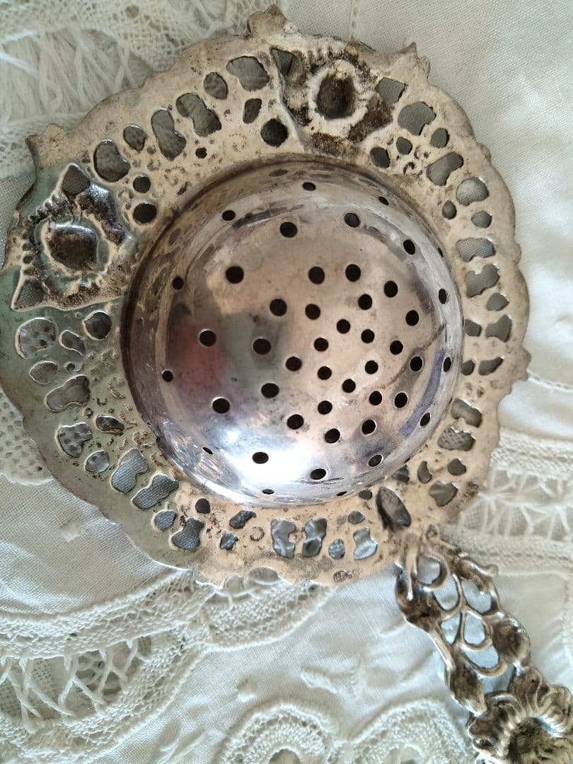 最終価格ヒルデスハイムの薔薇、ティーストレーナー、美品、稀少品、８３５シルバー