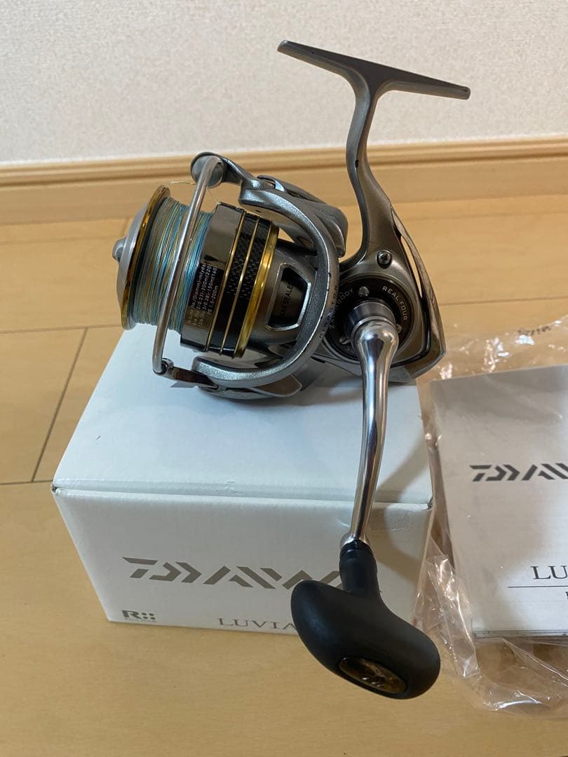 リール DAIWA LUVIAS 3012H