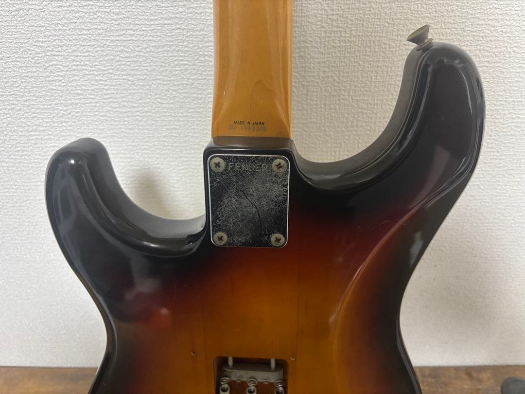 フェンダージャパン　ストラトキャスター　Iシリアル　サンバースト