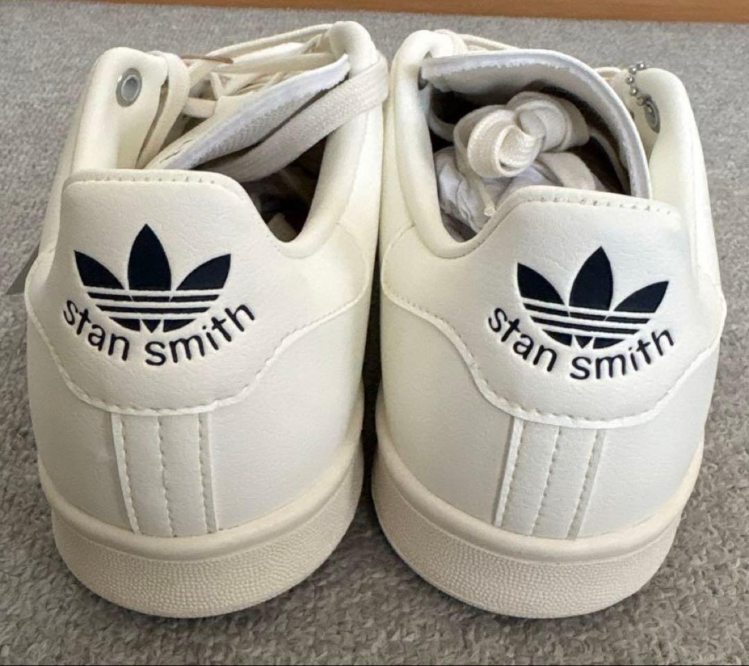 新品　未使用　箱付き　チャーム付き　スタンスミス　マルボンゴルフ25.5cm