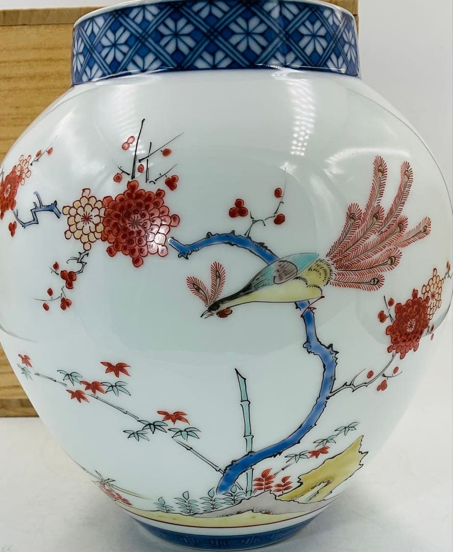 【83】◉人間国宝・酒井田柿右衛門先生　赤絵花瓶　桐箱◉