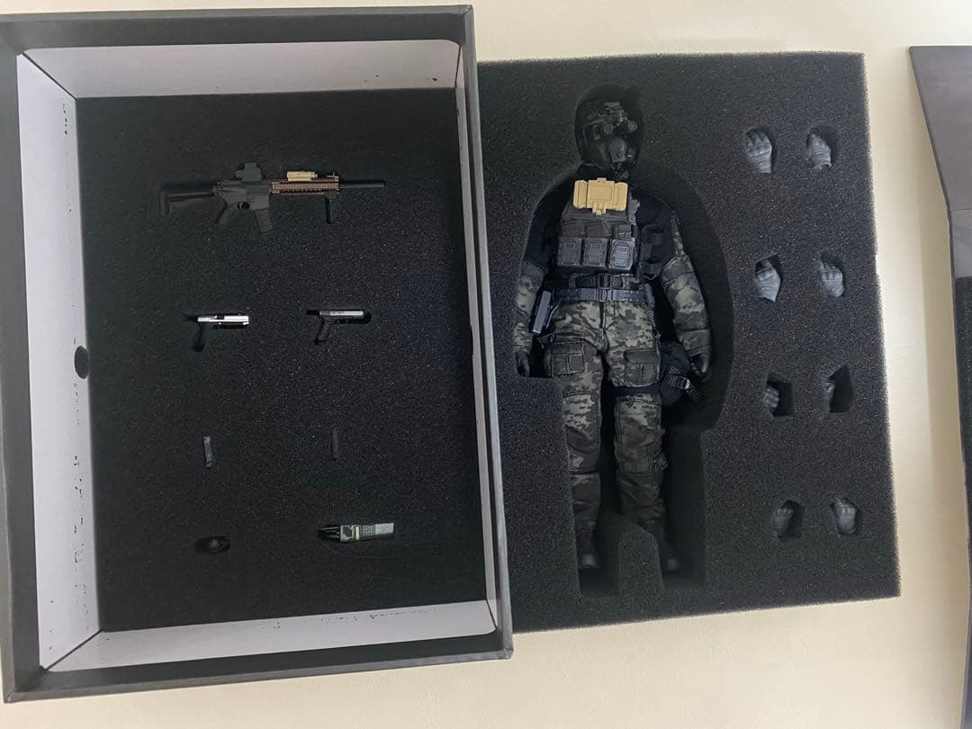 開封品HASUKI SALVOシリーズ BLACK OPS 1/12フィギュア