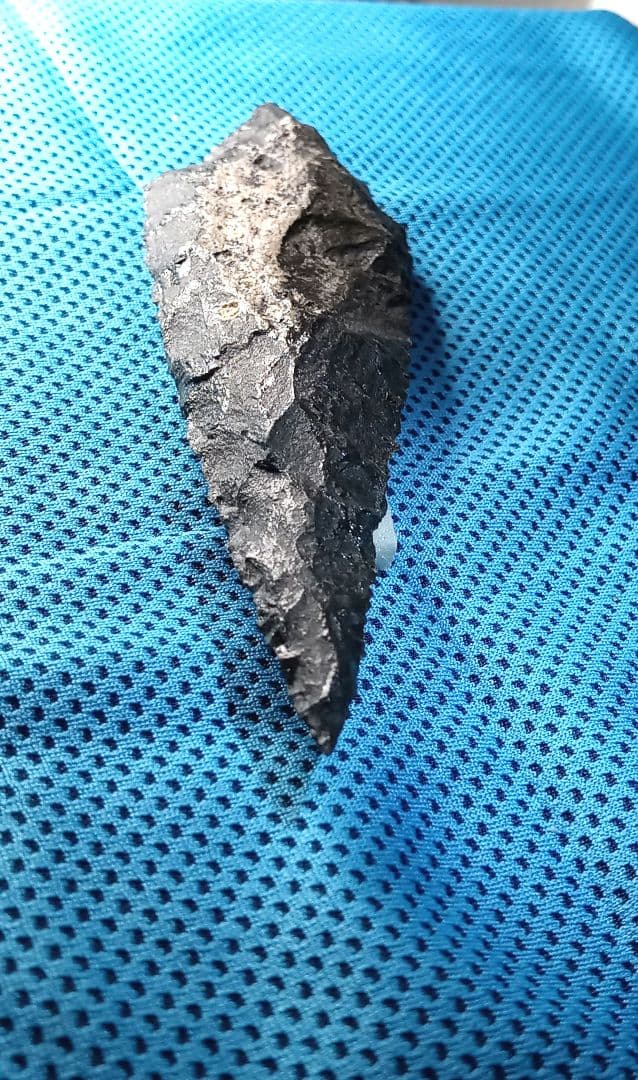 旧石器時代 尖頭器 石器 397 ほぼ完品　サヌカイト模写