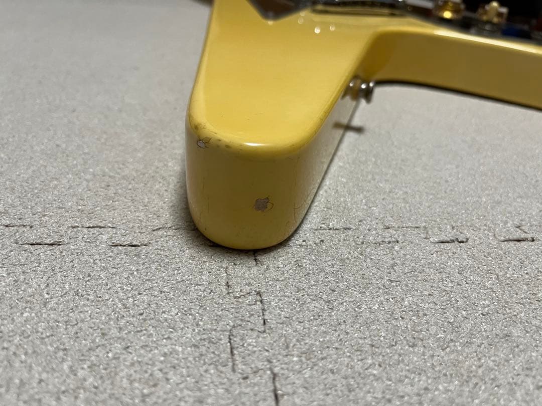 エレキギター　フライングV