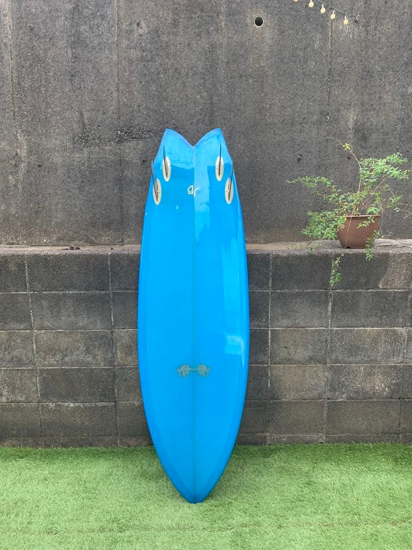 UShimbawa Surfboards 6’0 lokbox
