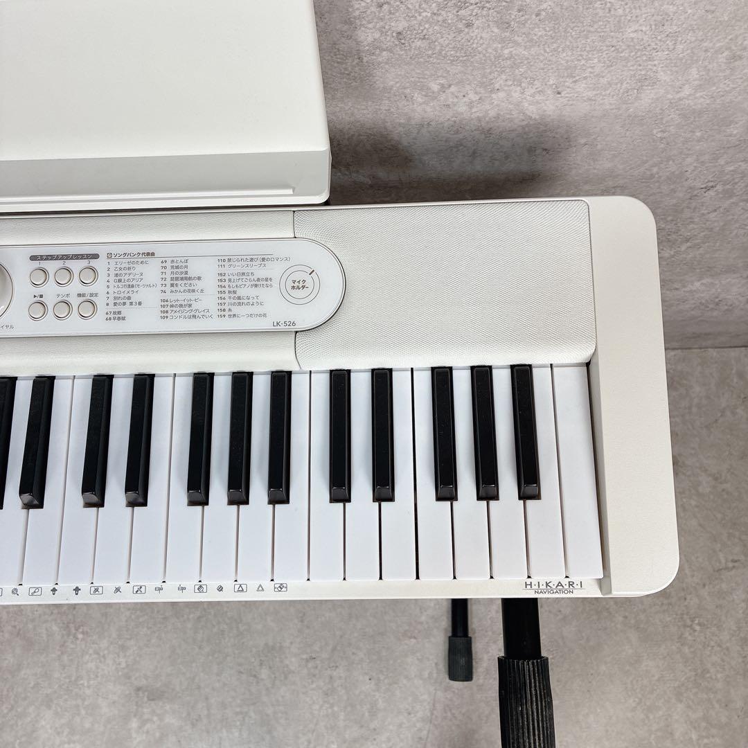 【美品】CASIO カシオ 電子ピアノ 光ナビゲーションキーボード LK-526