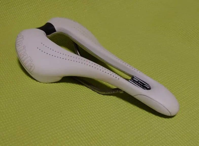 Selle Italia SLR Superflow 145mm サドル
