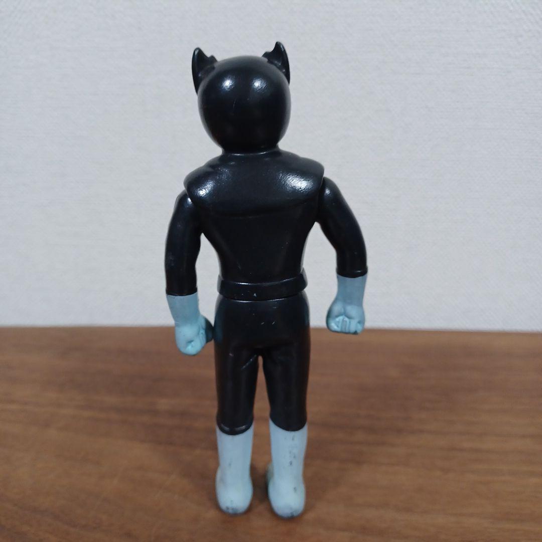 無版権　パチもの　「仮面ライダーストロンガー」風のソフ ビフィギュア