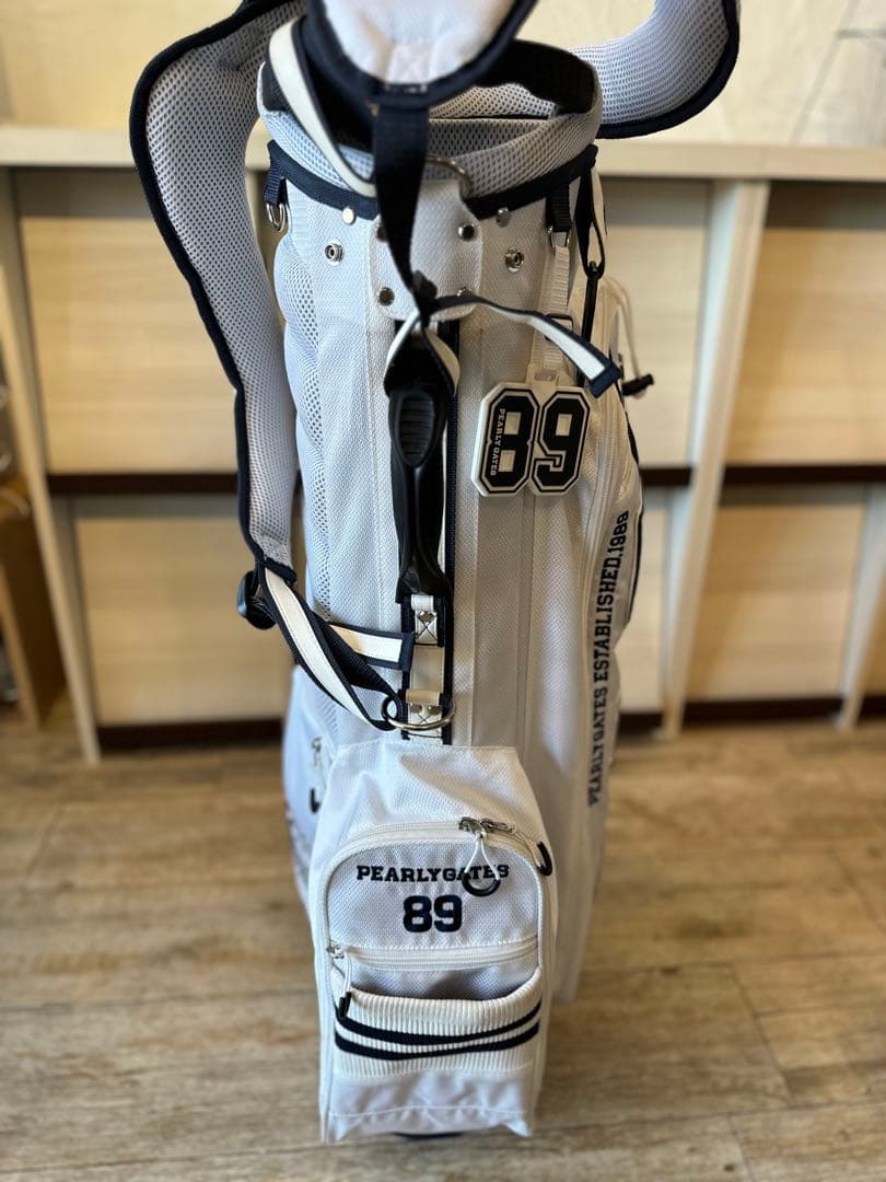 パーリーゲイツスタンドキャディバッグ　ホワイト　軽量
