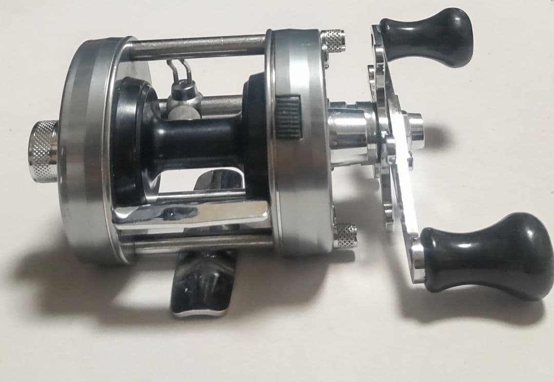 アブ アンバサダー2500CI ABU Ambassadeur 2500CI