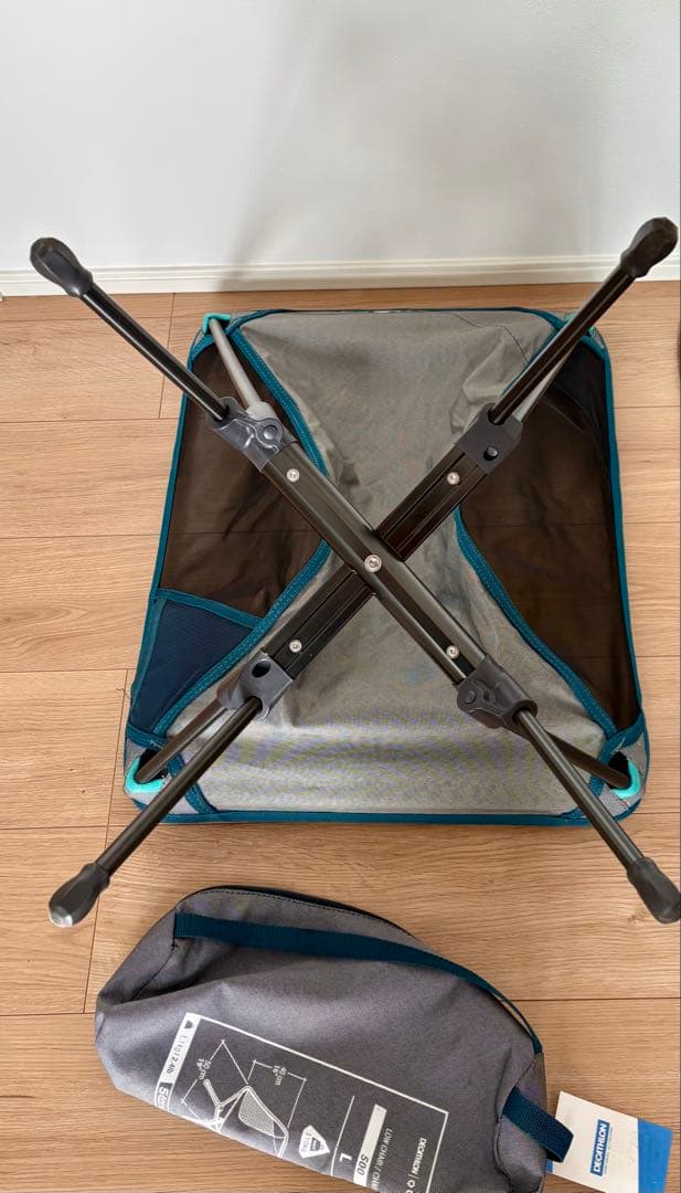 美品2脚 QUECHUA (ケシュア) 折りたたみ式 ローチェア コンパクト