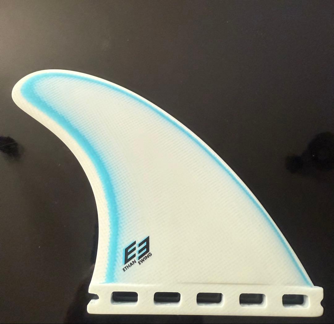 試乗のみ美品 フューチャー イーサン futures Ethan Ewing M