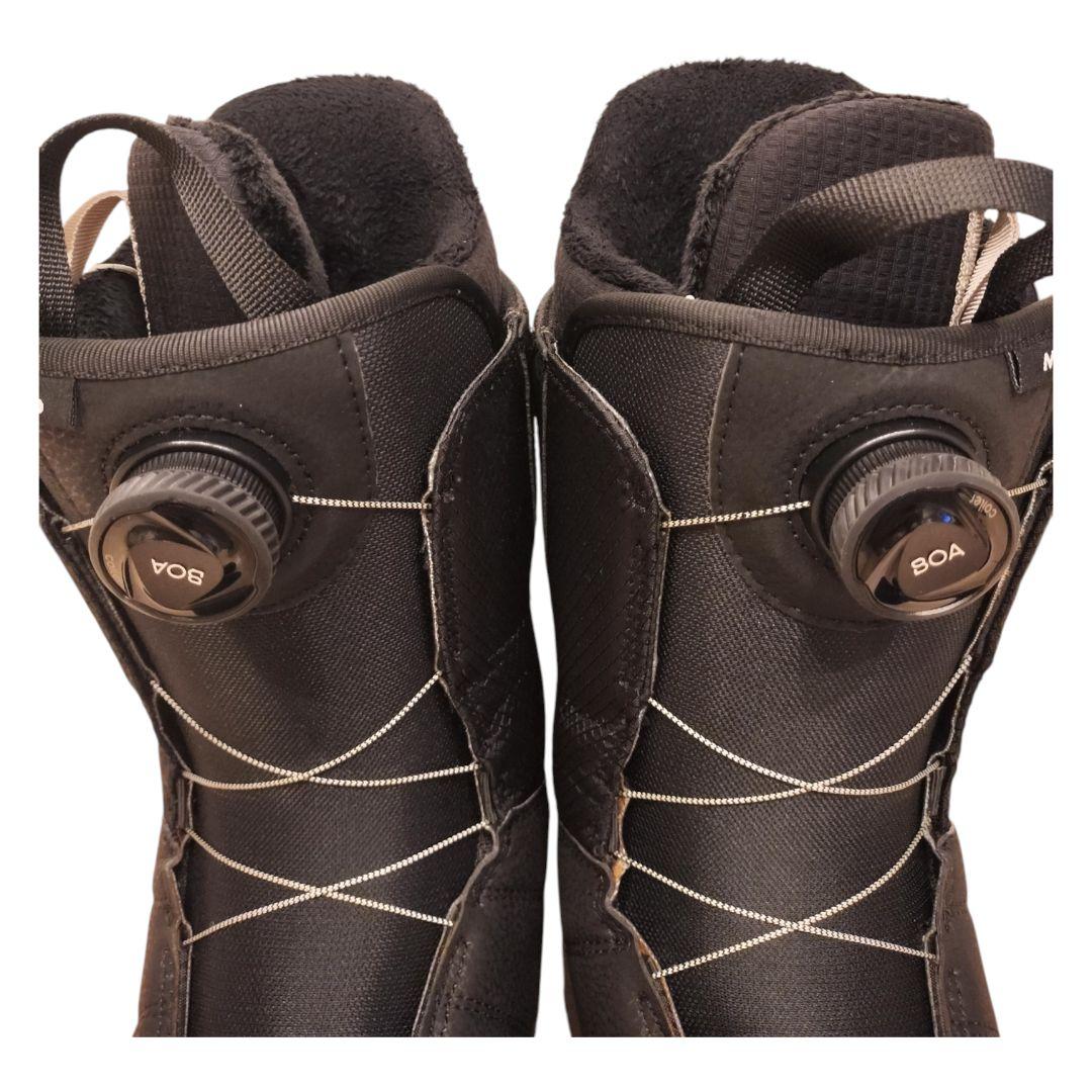 スノーボードブーツBOA
