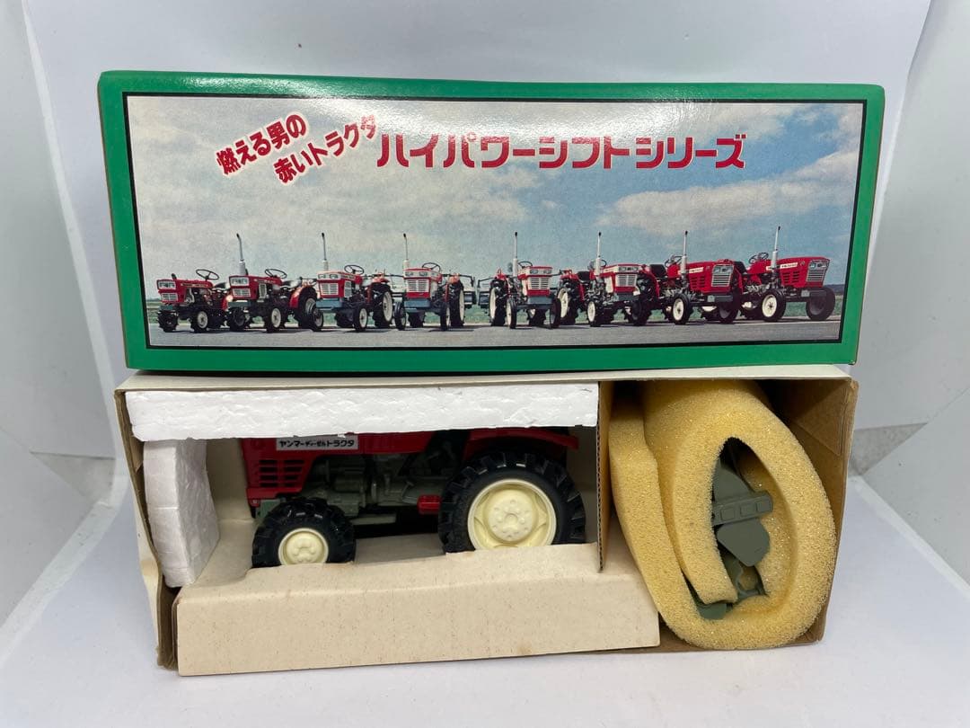 希少 ヤンマー 燃える男の赤い トラクター ヨネザワ 日本製 非売品 未使用