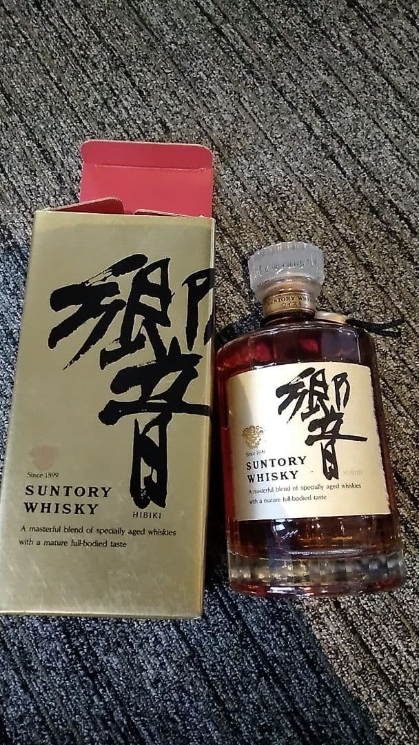 希少　レア　サントリー響　旧17年ラベル　ビンテージ