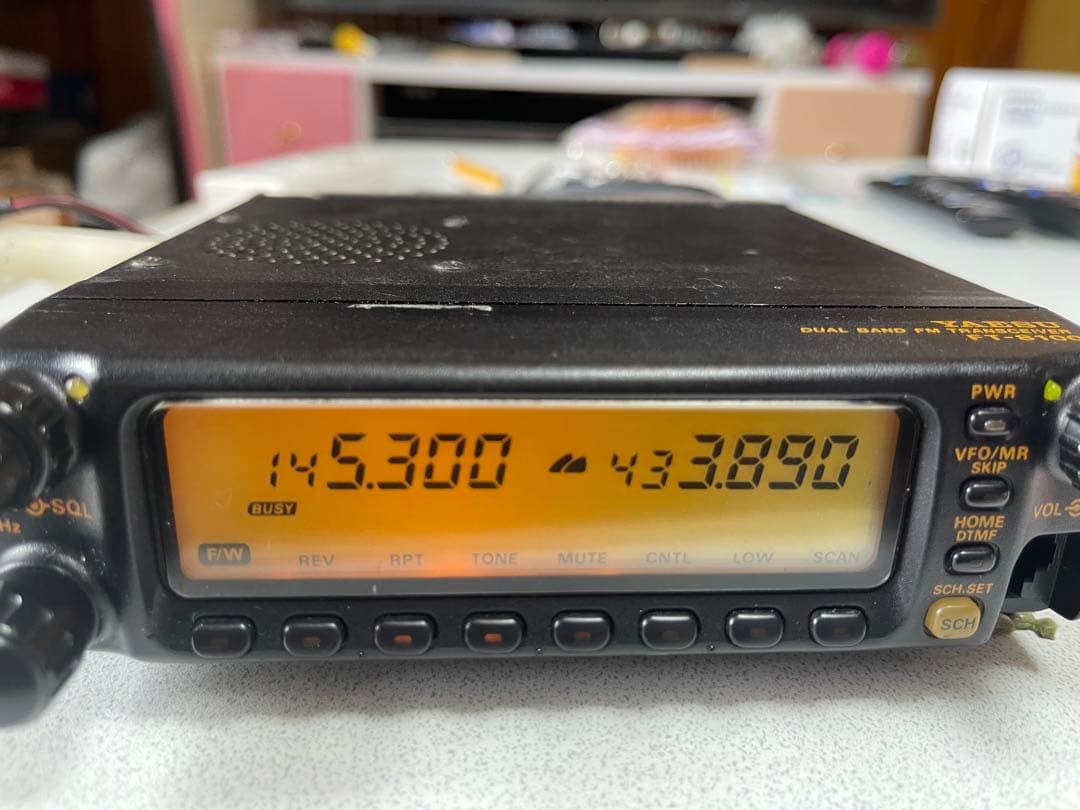 YAESU FT-8100 デュアルバンドトランシーバー