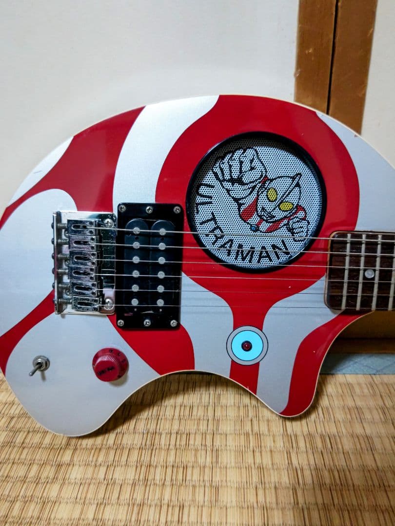 フェルナンデスZO-3 ウルトラマンギター 《希少》