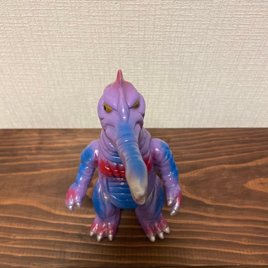 ブルマァク　サータン　ソフビ