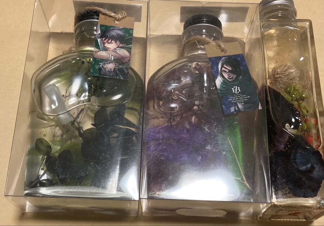 進撃の巨人　オンライン展覧会　リヴァイ ハンジ　ハーバリウム　おまけ付