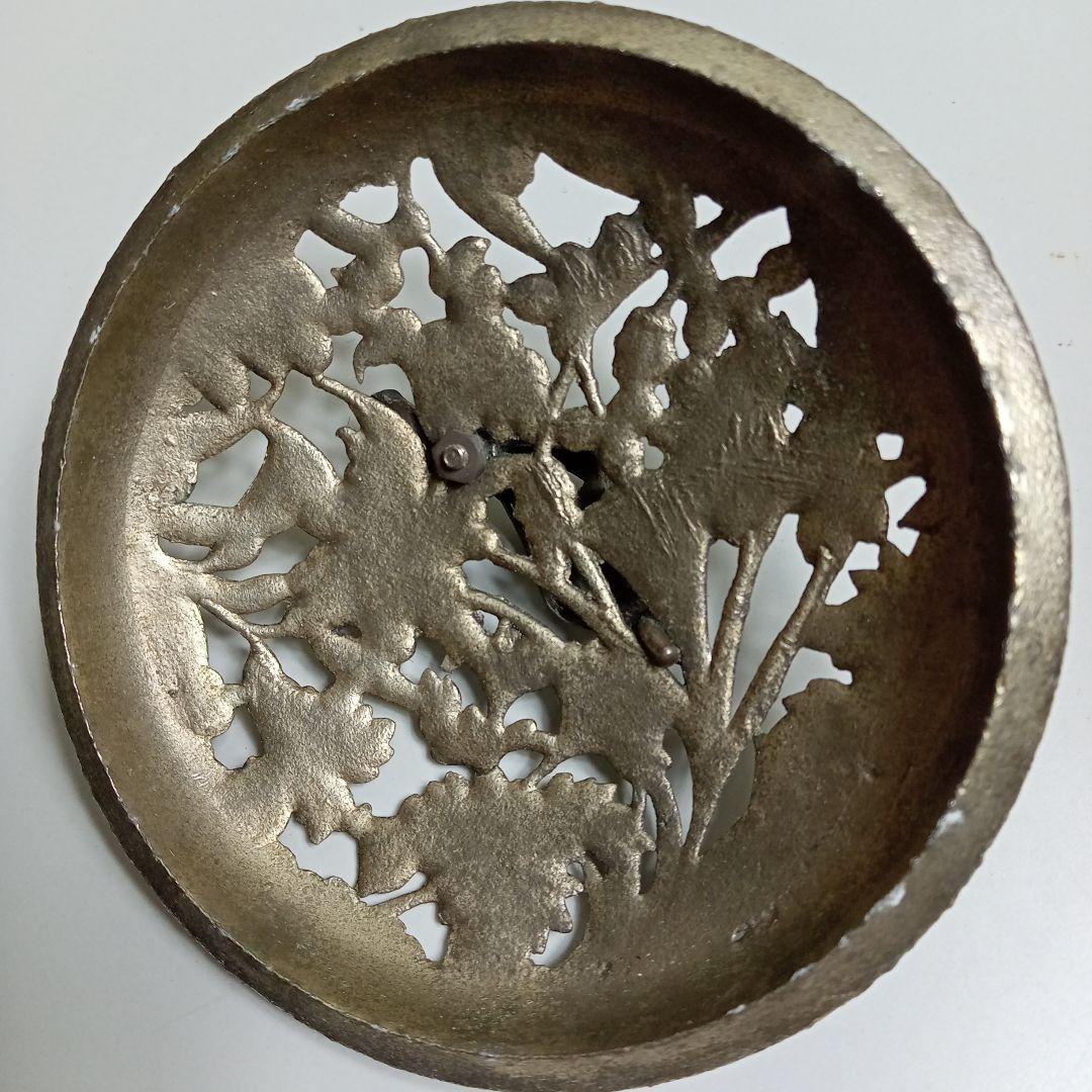 鉻栄　七葉模様　透し彫り　三足香炉　D−18