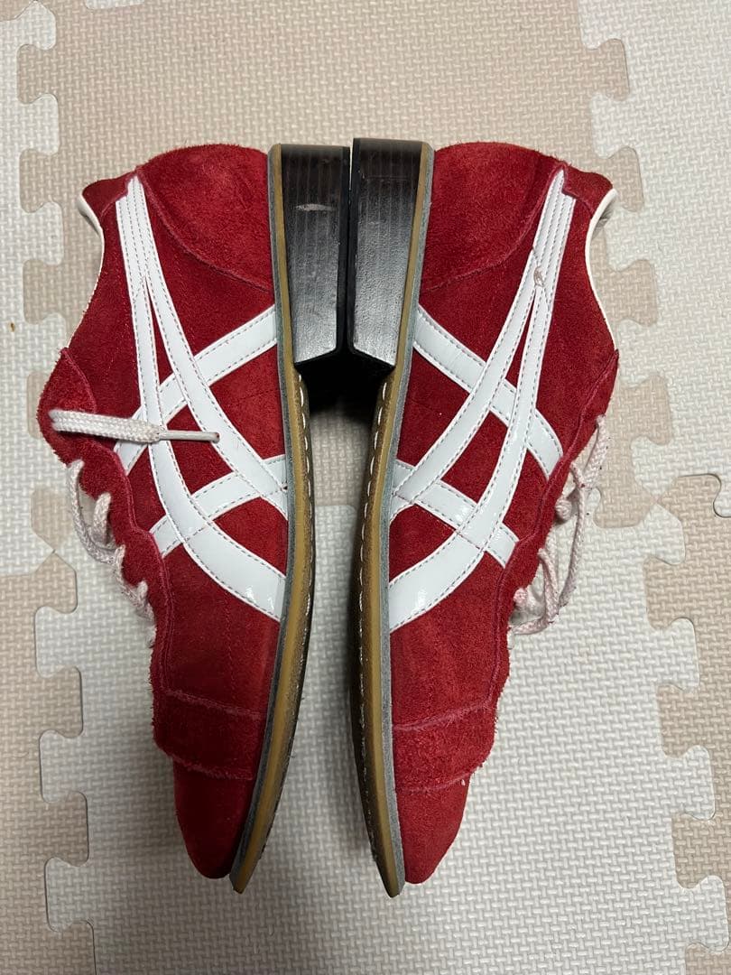 ASICS トレーニングシューズ レッド