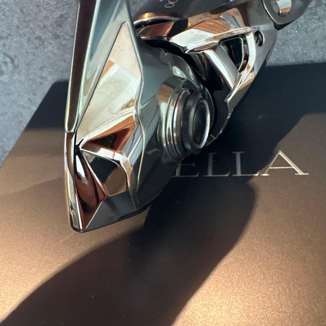 STELLA C5000XG スピニングリール