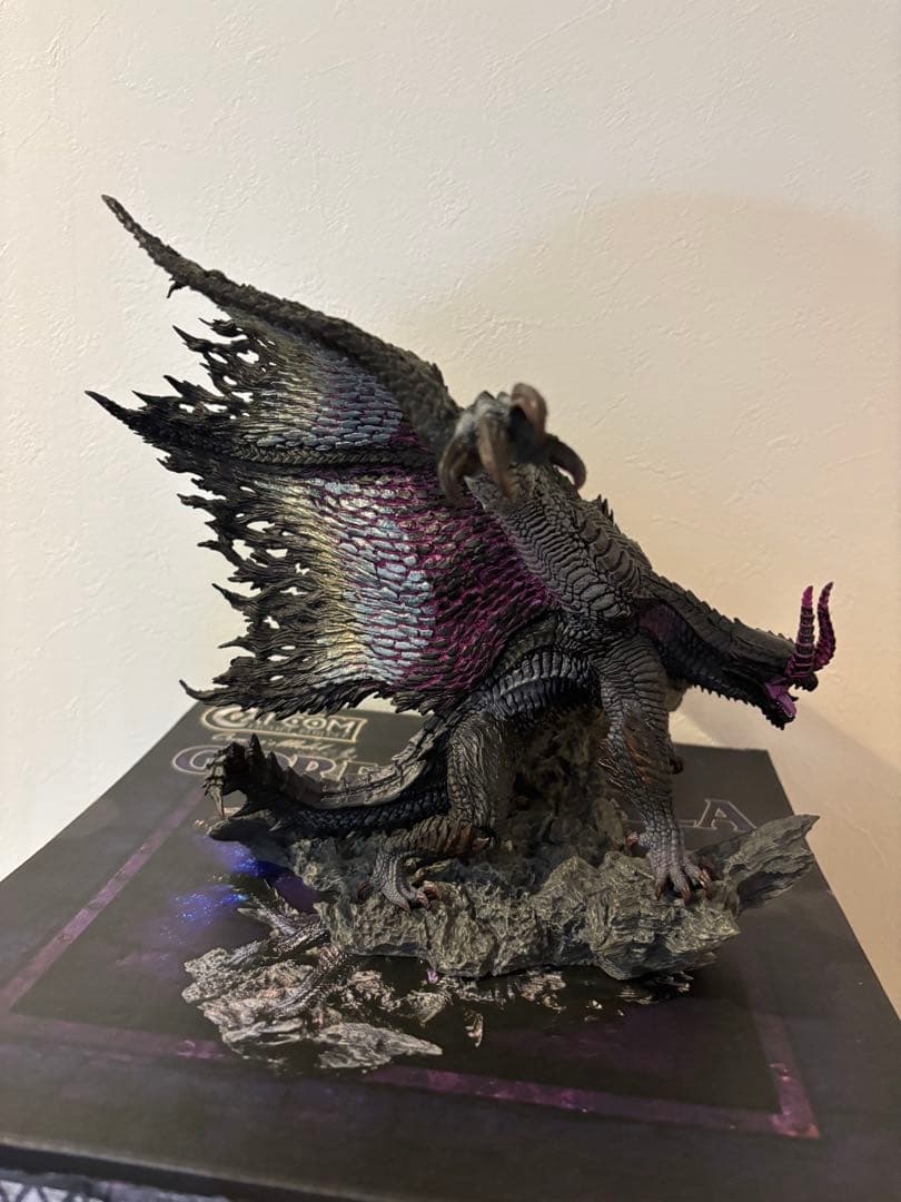 【限定値下げ中】 カプコンフィギュアクリエイターズモデル 黒蝕竜　ゴア・マガラ