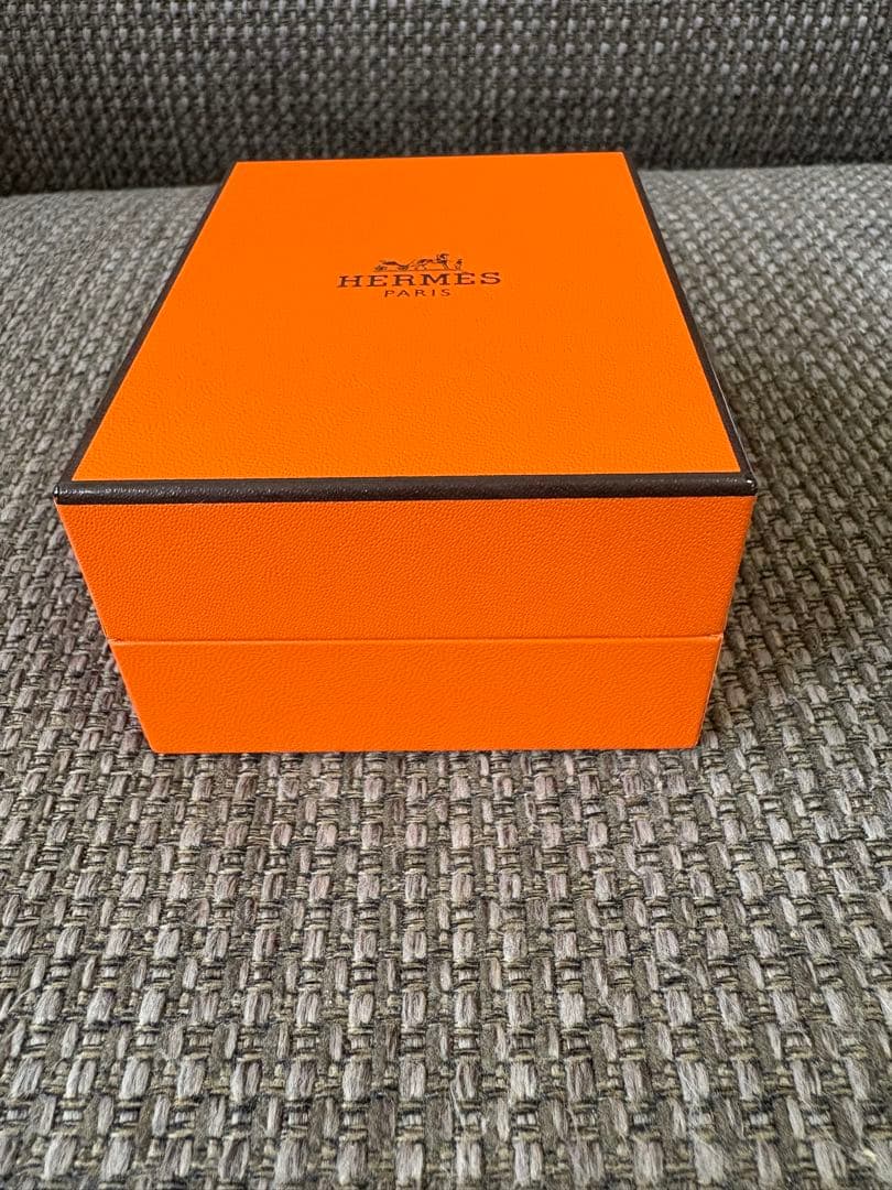 現行品　極美品　エルメスネックレスケース