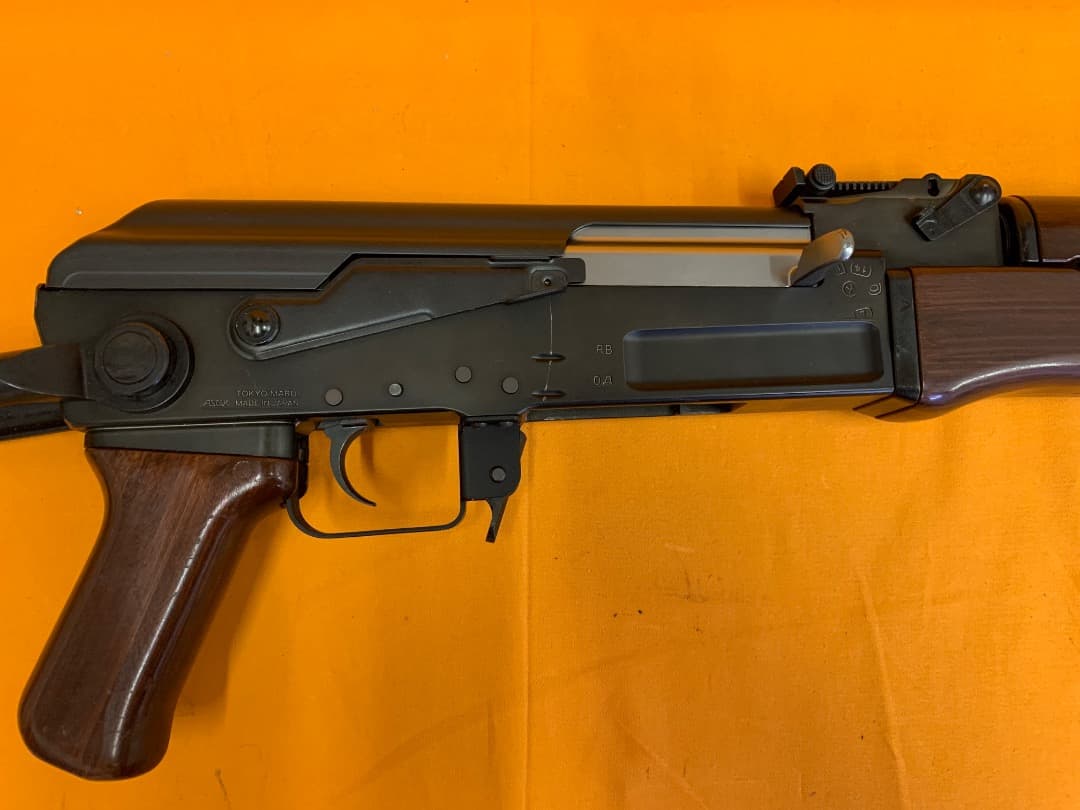 東京マルイ　次世代電動ガンAKS47 マガジン5個とおまけ付き